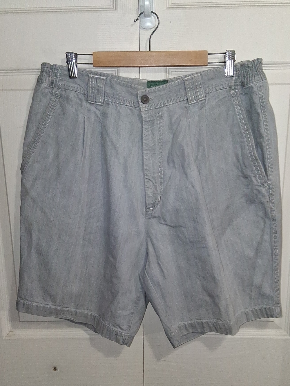 Men's Light Gray Flat Front Cotton Shorts - 38